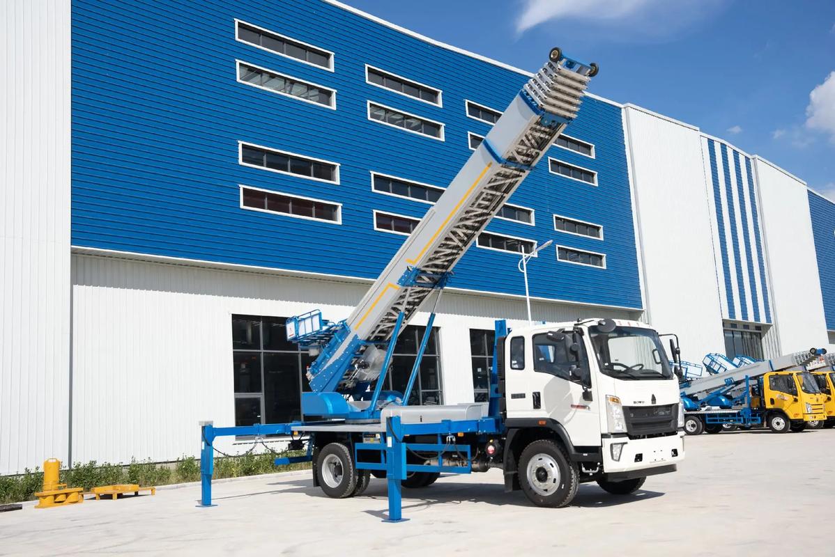 张家口桥东小型云梯车上料车租赁多少钱