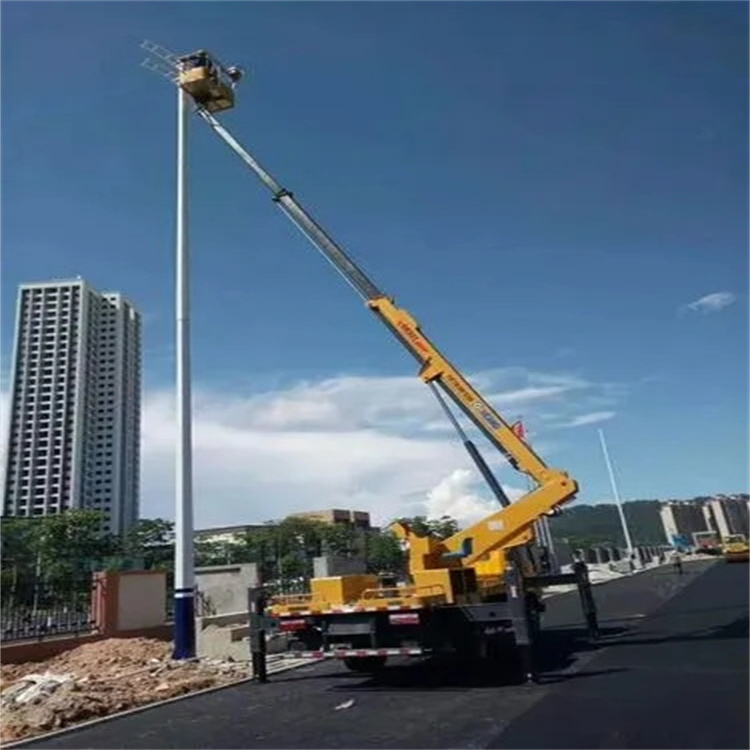 张家口桥东维修路灯的曲臂升降车出租