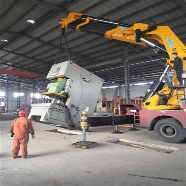 张家口桥东80吨折臂吊车出租附近电话