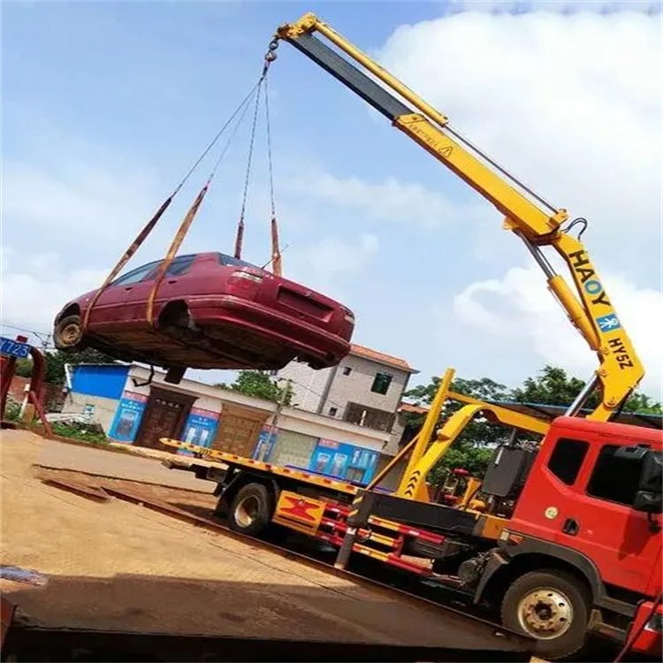 张家口桥东吊车吊汽车的正确方法